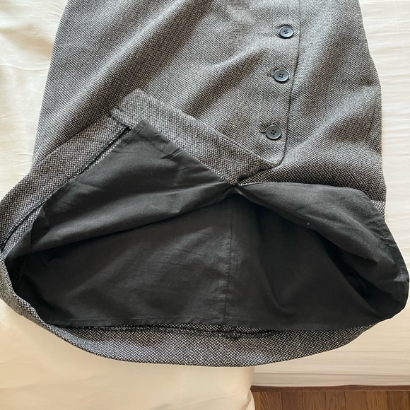 H&M Pencil Skirt with buttons - Picture 4 of 5